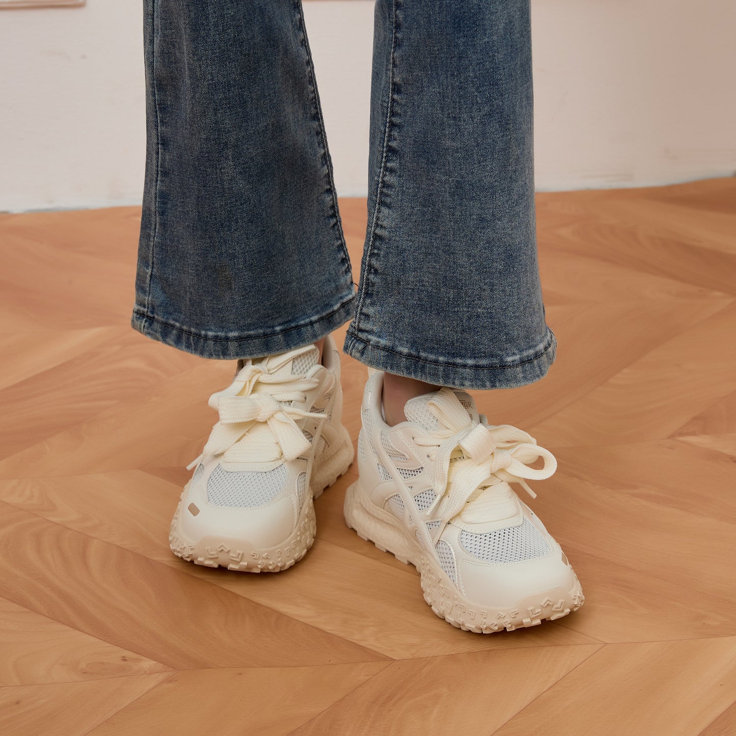 Volume Sole Sneakers　